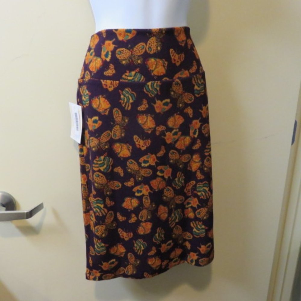 LULAROE SKIRT/SIZE SMALL/NWT/BUTTERFLY PRINT